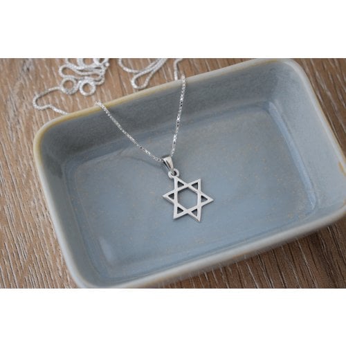 AJDesign Classic Sterling Silver Star of David Pendant with Chain