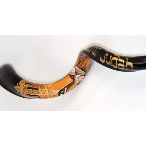 Hand Painted Yemenite Shofar - Lion of Judah with Crown