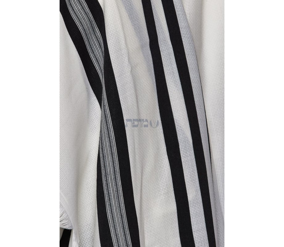LaMenatzeach Victory Wool Tallit Non Slip Prayer Shawl - Black Stripes