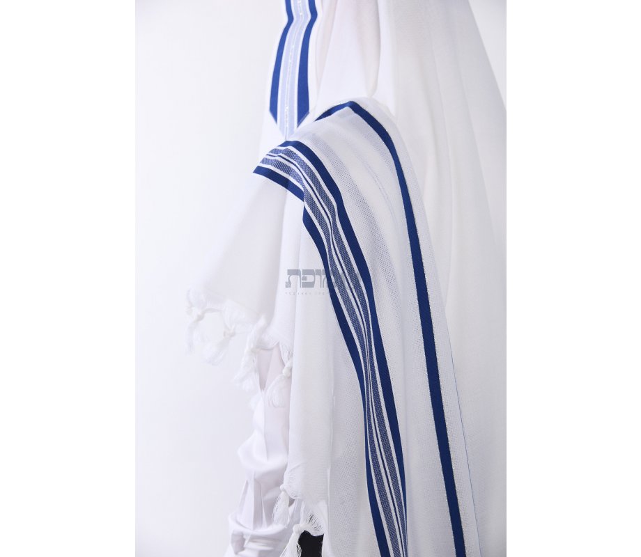 LaMenatzeach Victory Wool Tallit Non Slip Prayer Shawl - Royal Blue