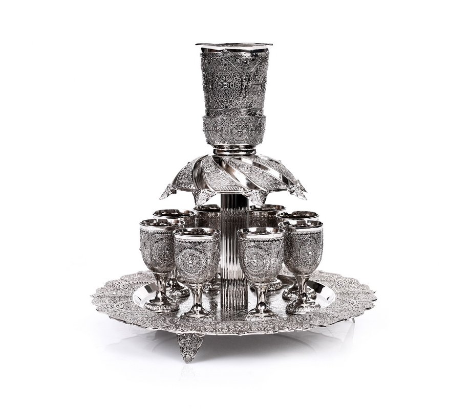 https://www.ajudaica.com/photos/products/Silver-Plated-Kiddush-Fountain-with-8-Small-Cups--Filigree-Design+85-14808-920x800.jpg