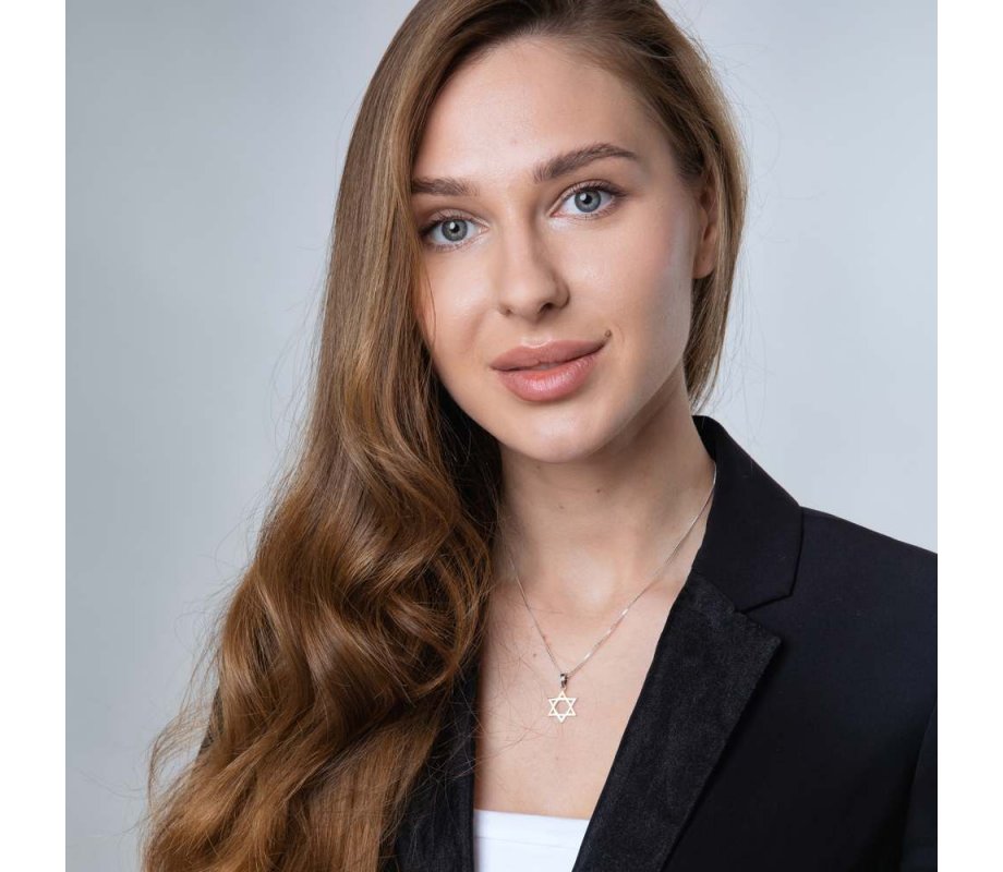 Sterling Silver and Gold Plated Pendant Necklace – Interlocking Stars of David