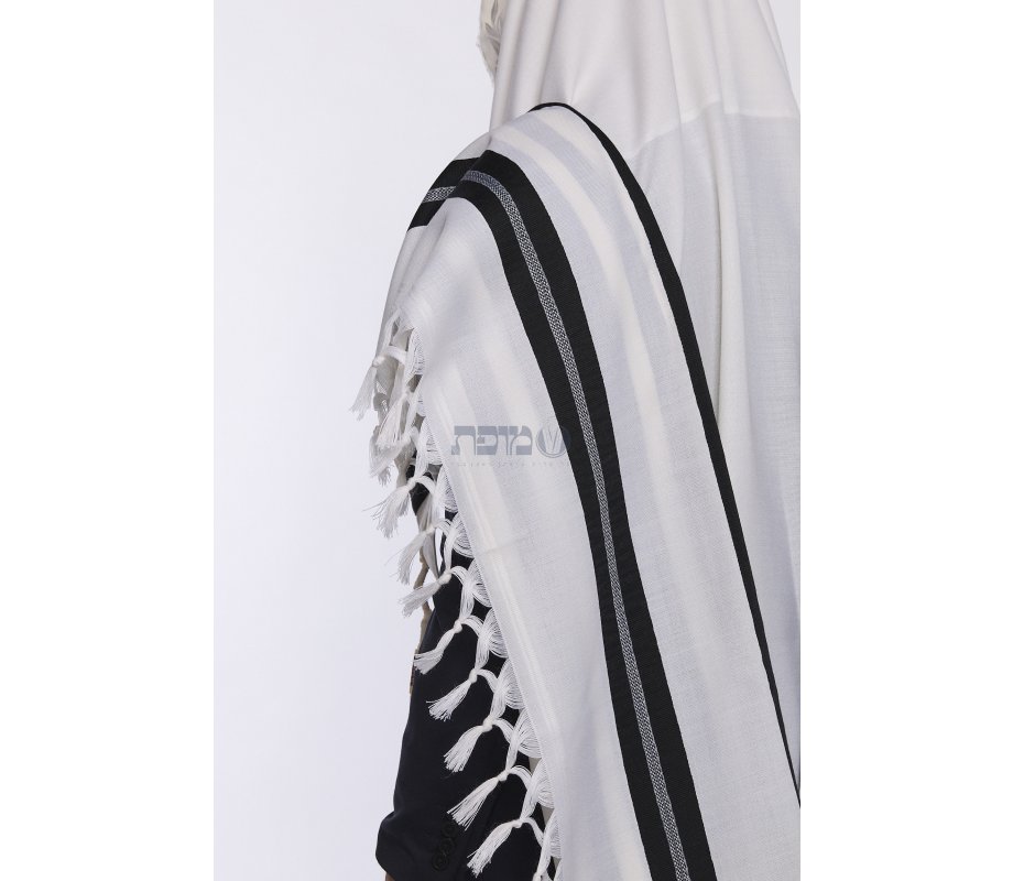 Traditional Turkish Wool Tallit Non Slip Prayer Shawl with Lining - Black Stripes